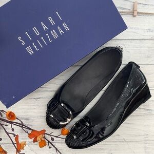 Stuart Weitzman Pleatolo Pump in Black Grove Patent